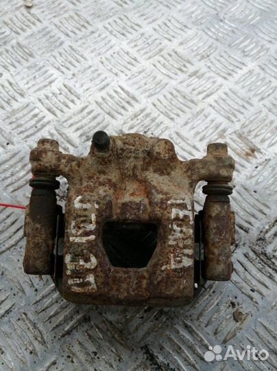 Суппорт задний правый Nissan Teana J31 2.3 Q23DE