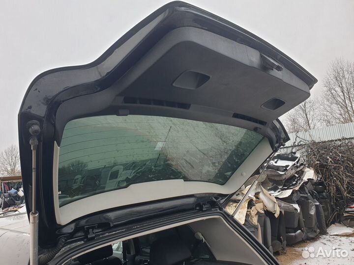 Крышка дверь багажника vw golf 4 гольф IV хетчбек