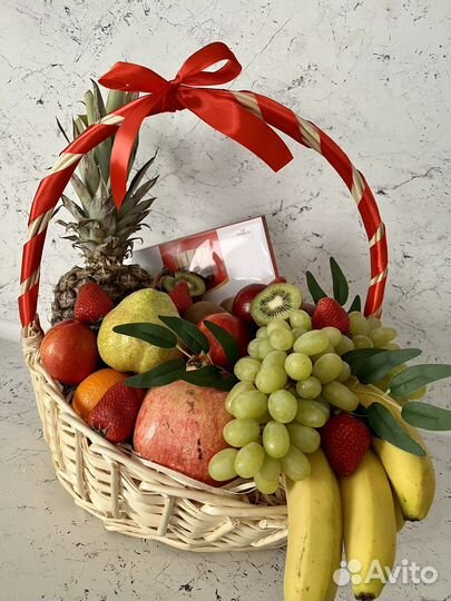 Фруктовые корзины, съедобные букеты, подарок