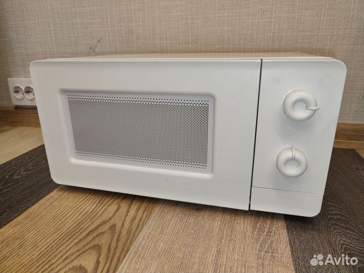 Маленькая микроволновая печь Daewoo. 13 литров