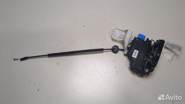 Замок двери Volkswagen Caddy, 2010