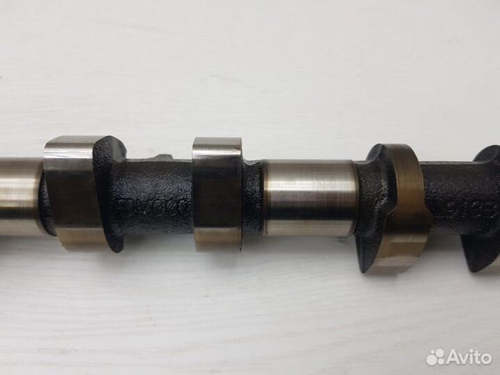 Распредвал выпускной правый Land Rover Range Rover