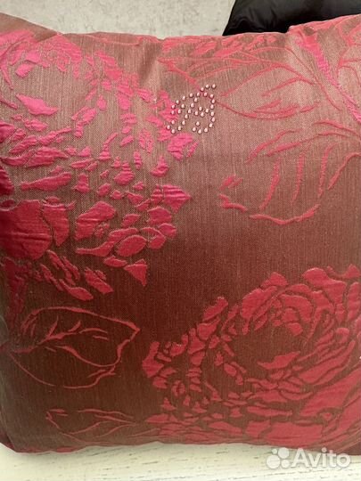 Покрывало и подушки