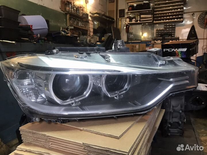 Фара передняя правая BMW F30