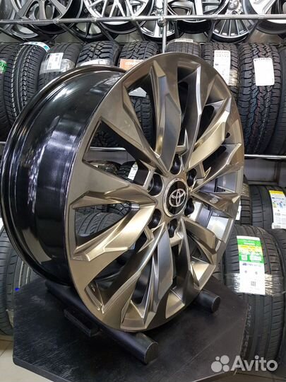 Диски RS TY TLC300 880D на Toyota Land Cruiser 300