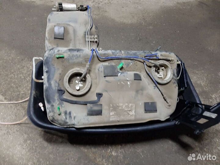 BMW X5 E53 3.0 Бензобак