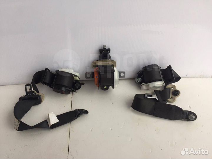 Ремни безопасности задние на Infiniti FX35/45 S50