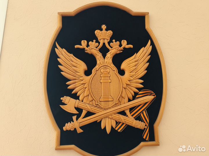 Оператор видеонаблюдения отдела безопасности