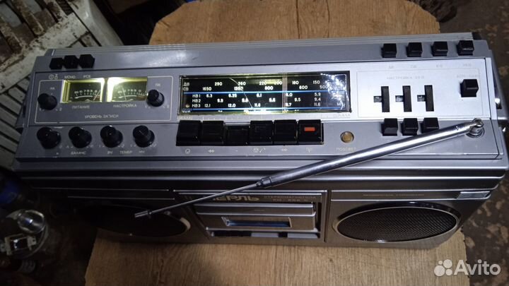 Кассетная магнитола 