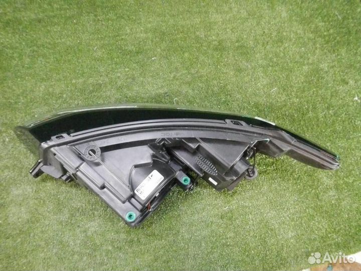 Фара правая Land Rover Range Rover Evoque