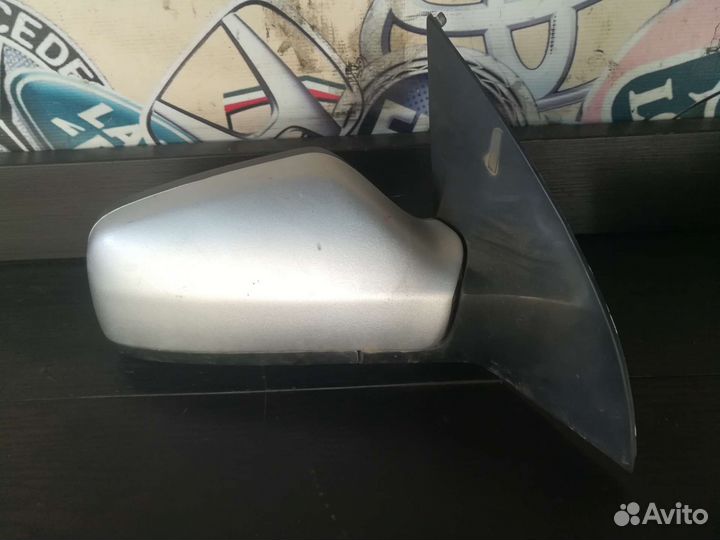 Зеркало правое Opel Astra G