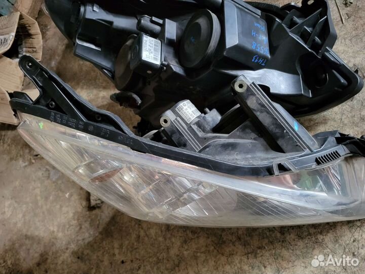 Фары на Opel Astra H