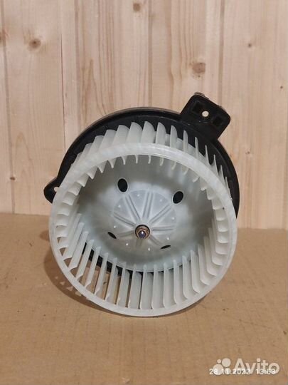 Мотор отопителя салона Kia Rio 2005-2010