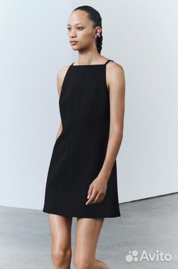 Платье мини черное zara S в наличии