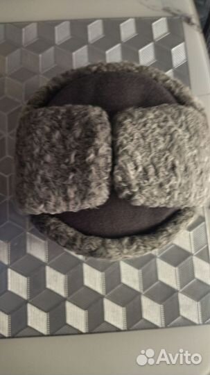 Шапка из каракуля