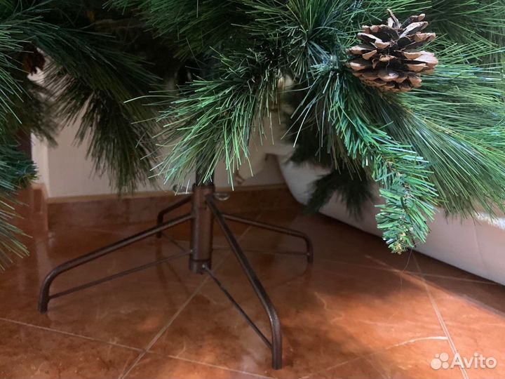 Елка искусственная