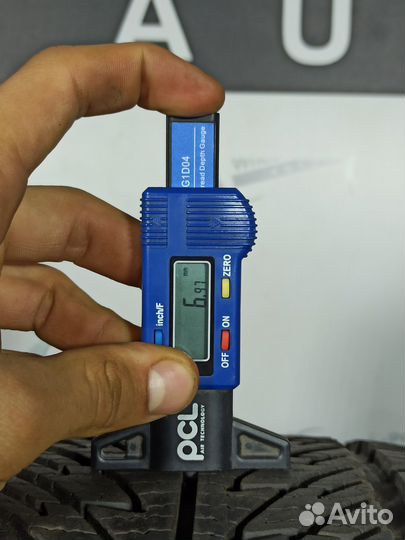 Goodyear UltraGrip 8 Performance 255/40 R19 100V