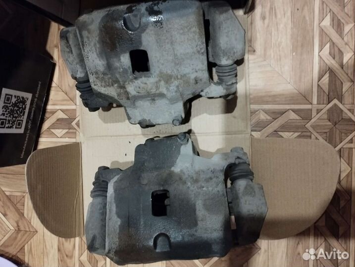 Суппорта передние лансер 9