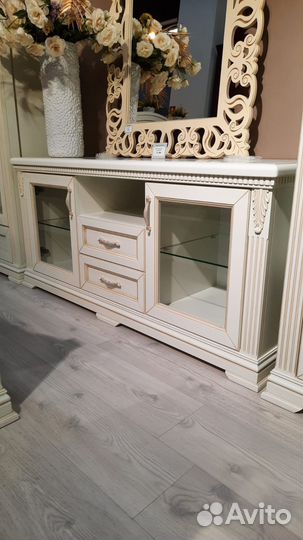 Тумба под тв Бук,мдф