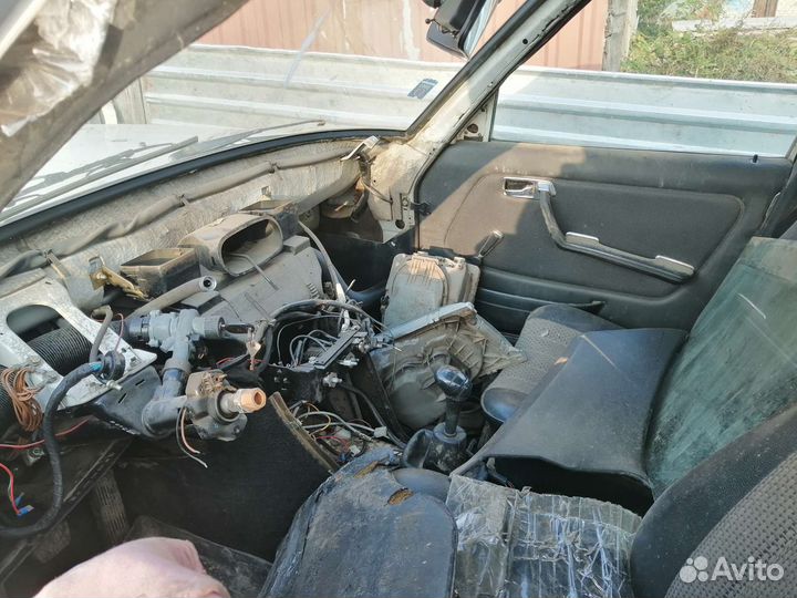 Капот мерседес w123 2l