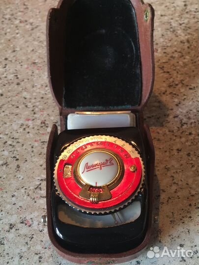 Фотоэкспонометр Ленинград-2 в чехле