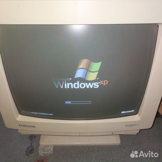 Монитор ЭЛТ для компьютера Samsung