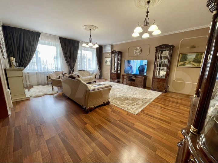 3-к. квартира, 146 м², 7/9 эт.