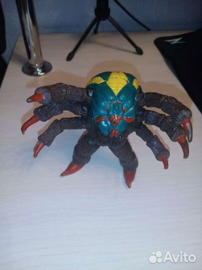 Фигурка паука