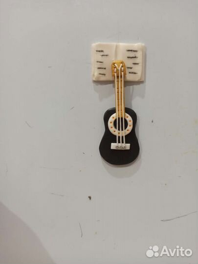 Кружка с декором из полимерной глины