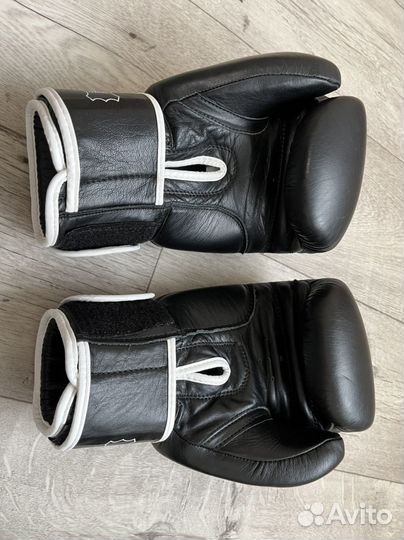 Боксерские перчатки, боксерки, боксерский шлем