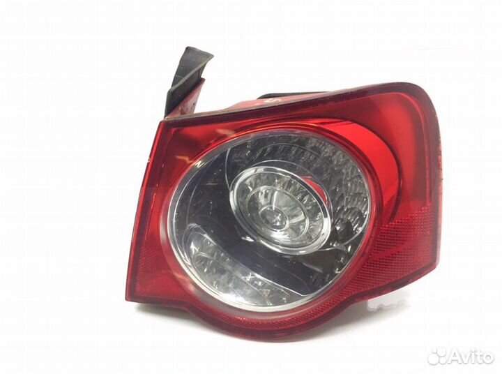 Фонарь ZCB9C5945096 Volkswagen Passat 6 (2005-2012