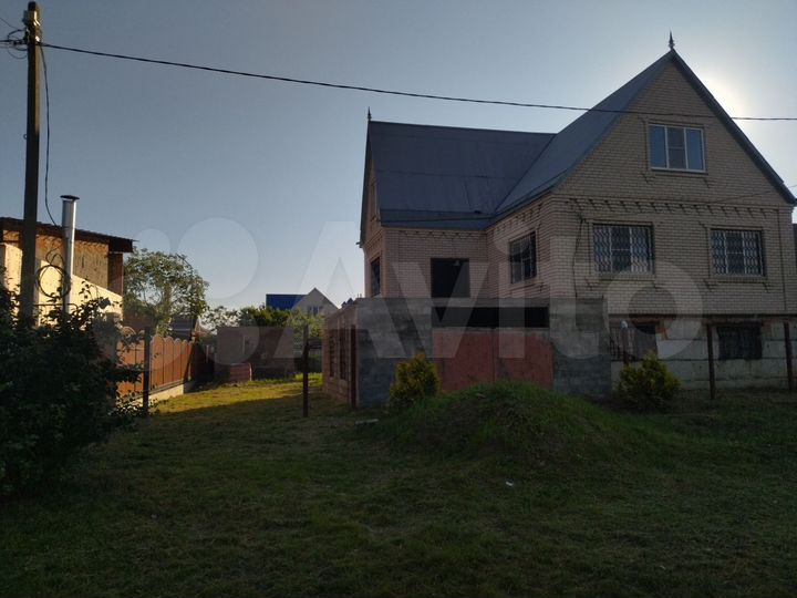 Дом 262,9 м² на участке 6,6 сот.