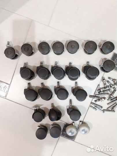 Запчасти от офисных кресел