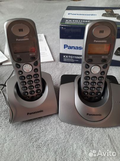 Радиотелефон Panasonic dect 2 трубки KX-TG1106RU