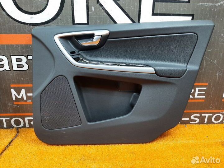 Обшивка двери передняя Volvo Xc60 DZ44 B4204T6