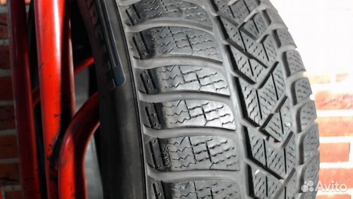 Pirelli Winter Sottozero 3 225/50 R17