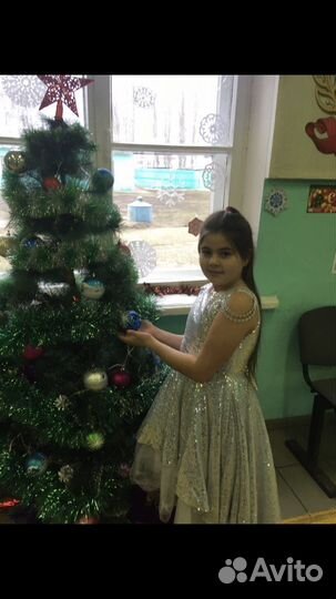 Продам платье для девочки