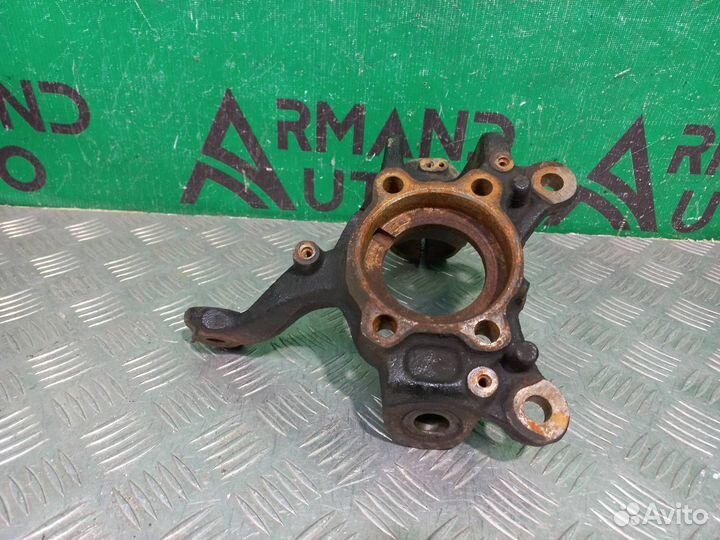 Кулак поворотный передний правый Audi Q3 1 8U