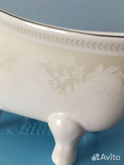 Керамическая ванночка