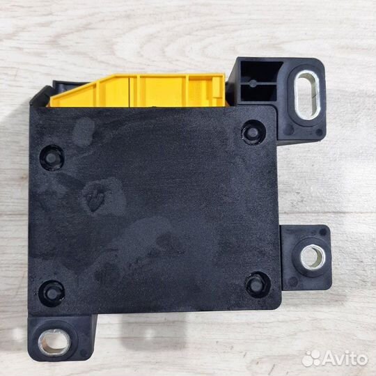 Блок управления SRS Nissan Almera G15 седан 2014