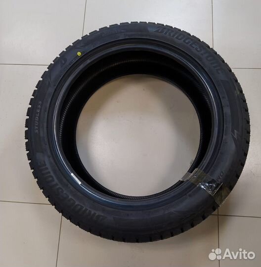 Bridgestone Blizzak DM-V3 255/50 R20 109T