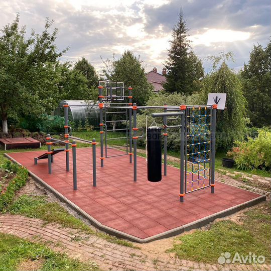 Спортивный уличный комплекс