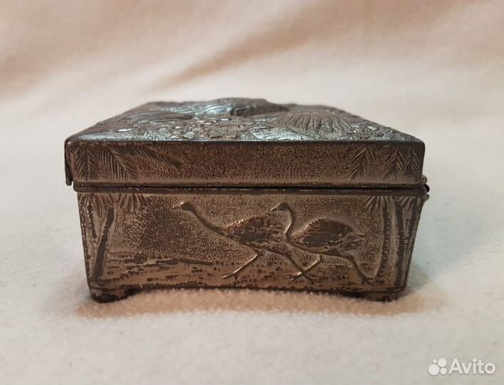 Антикварная шкатулка