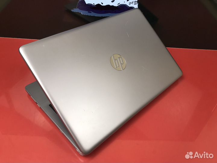 Ноутбук HP i7/6gb/256Gb