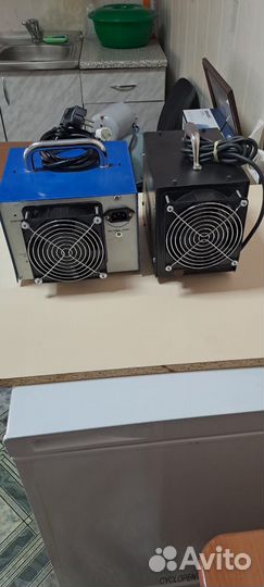 Автомобильное зарядное устройство