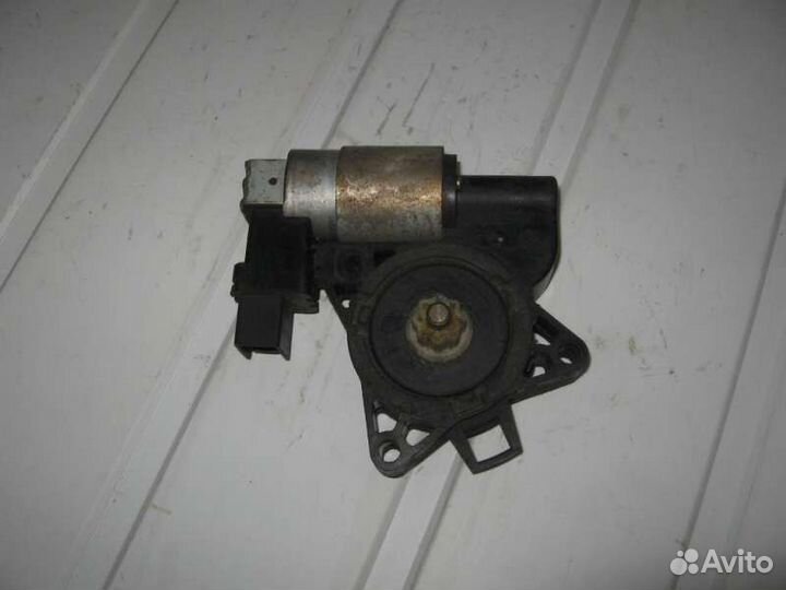 Моторчик стеклоподъемника задний левый Mazda 6 GG