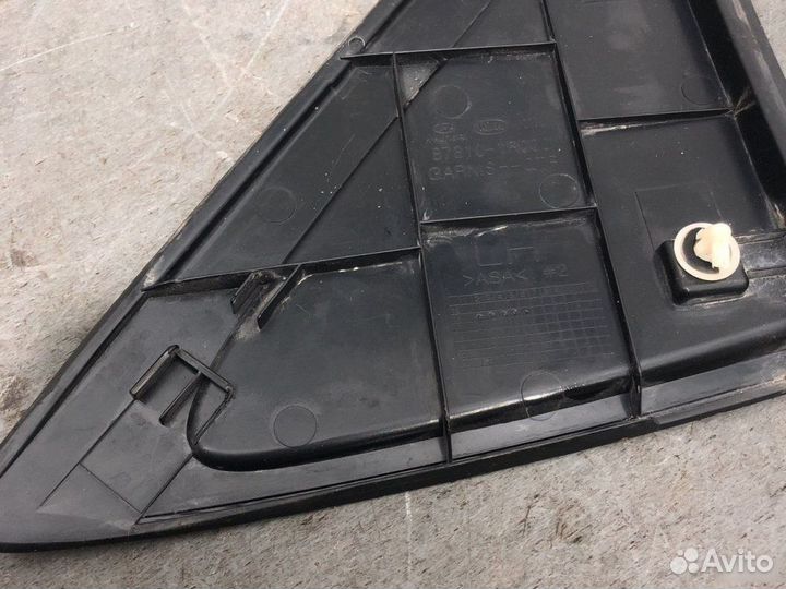 Заглушка задняя левая Hyundai Solaris