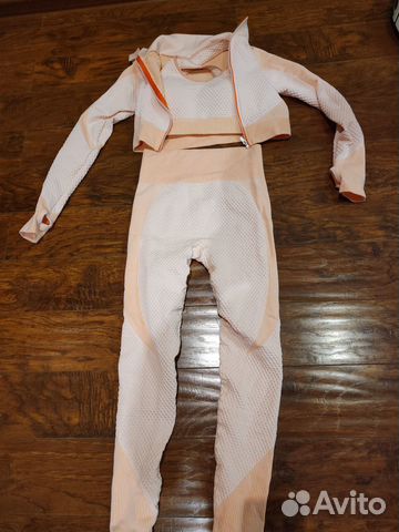 Костюм для занятий спортом