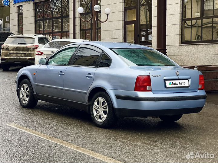 Volkswagen Passat 1.8 AT, 1998, 321 000 км