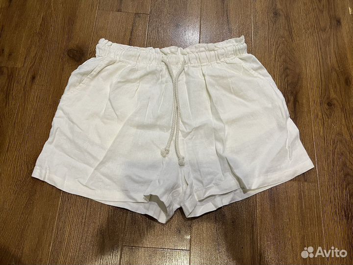 Шорты белые новые